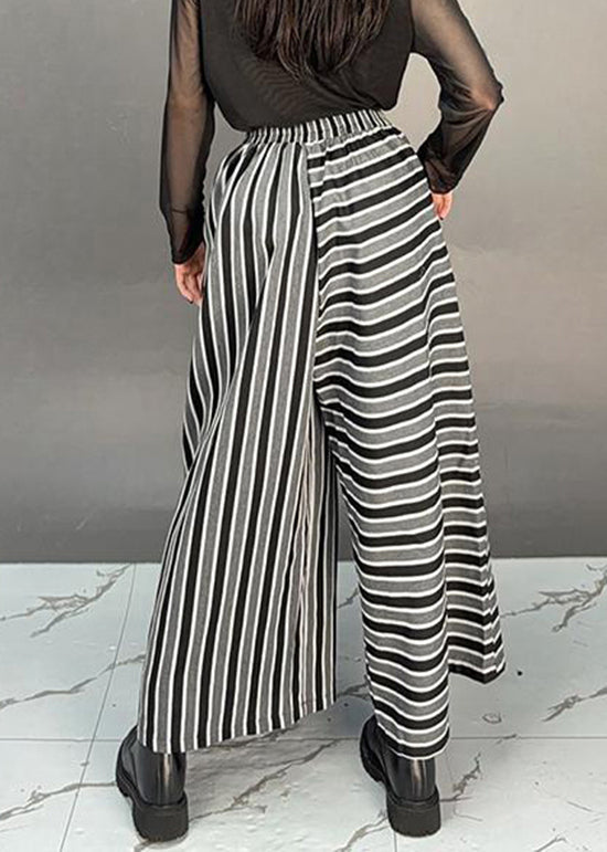 Effortlessly Elegant Pants with a Timeless Design