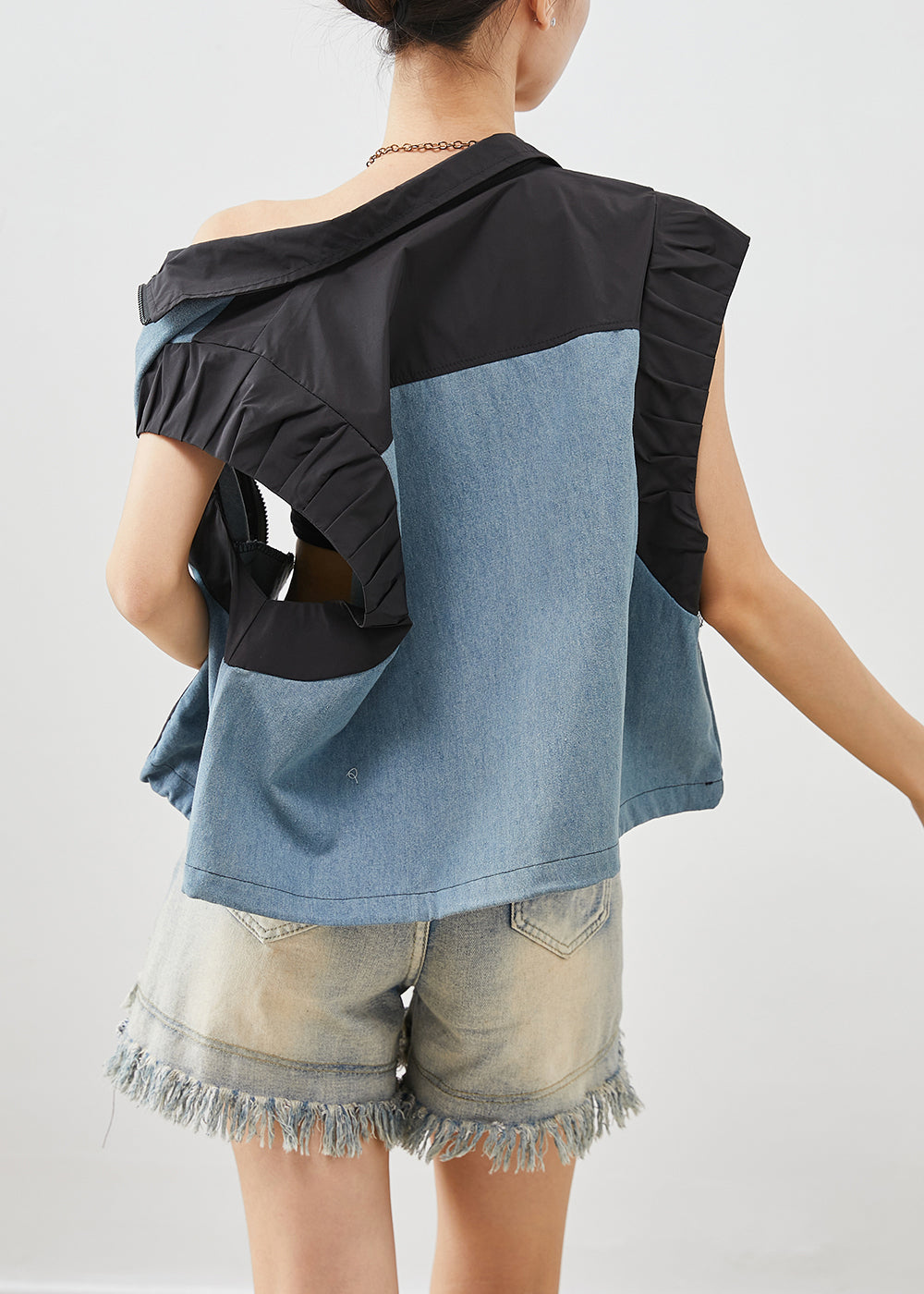 Sophisticated Garment with a Clean Classic Look