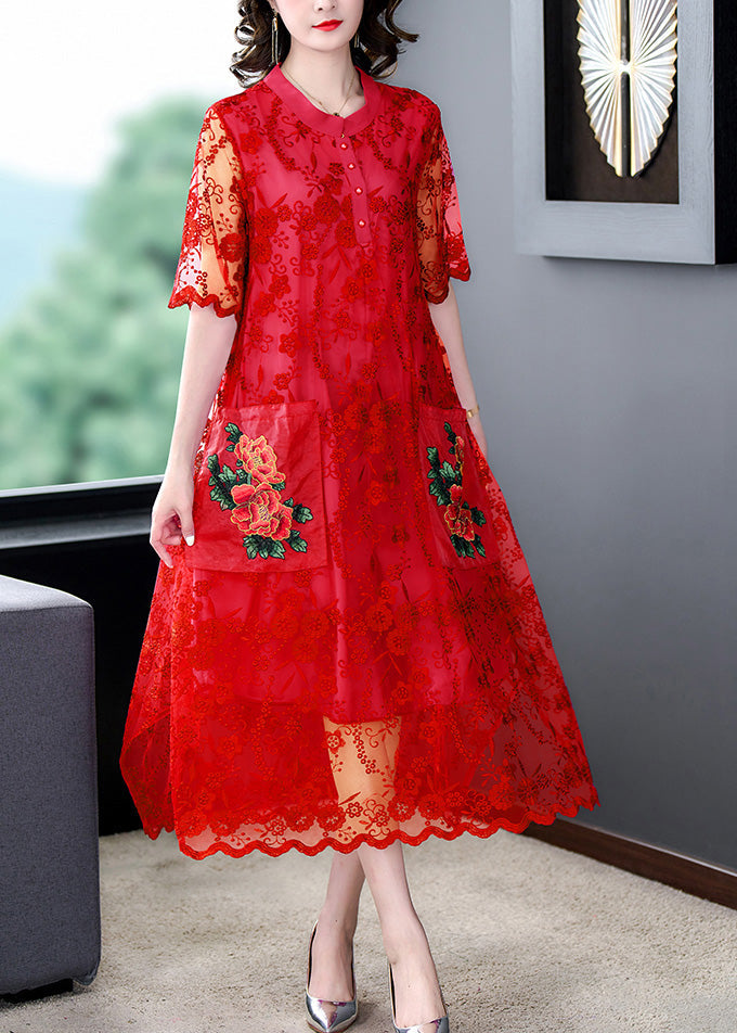 Beautifully Finished Dress in a Timeless Design