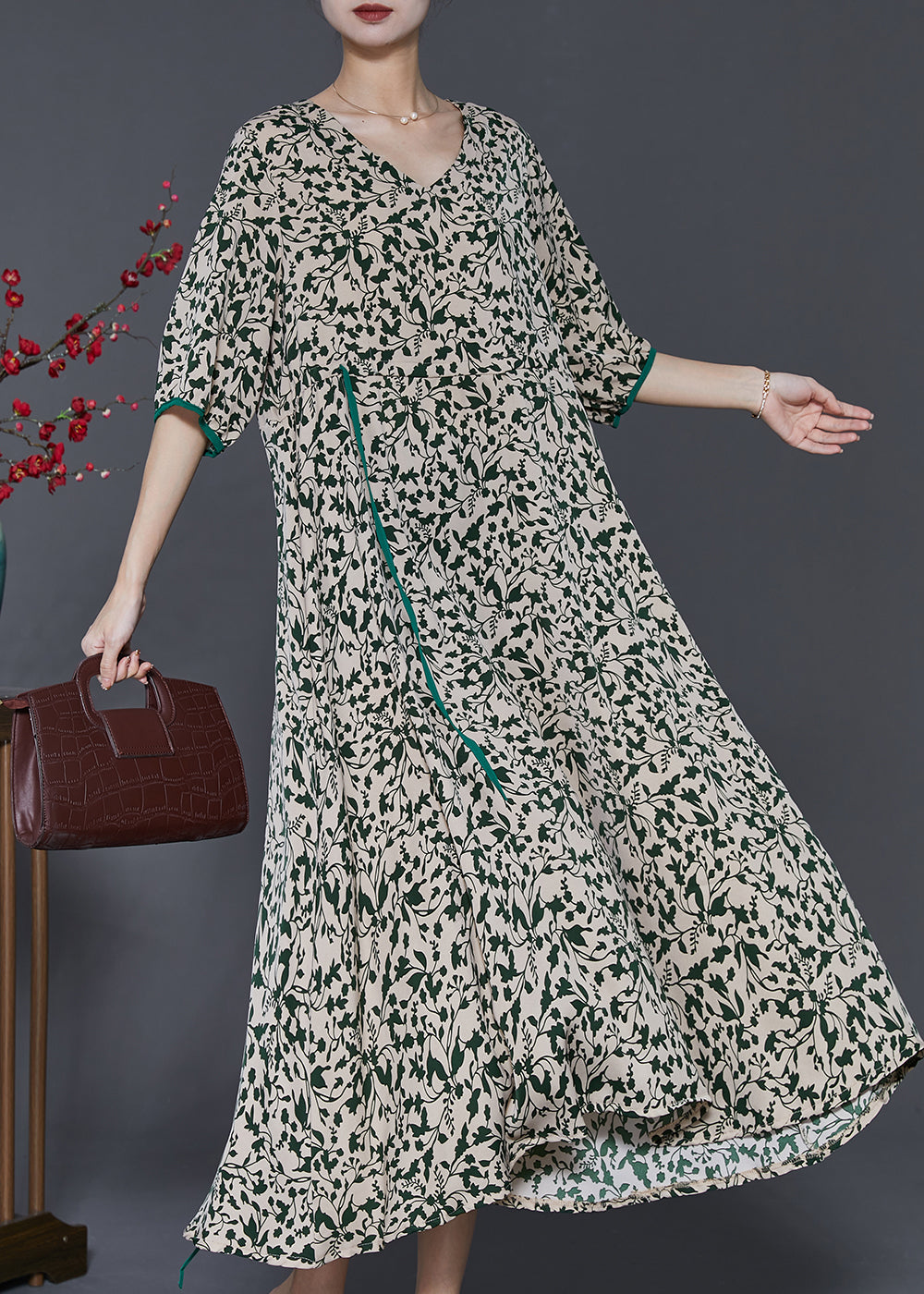 Sophisticated Dress with a Clean Classic Look