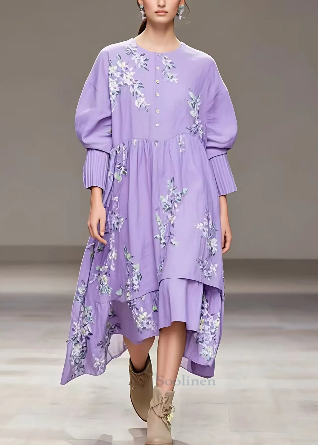Beautifully Finished Dress in a Timeless Design