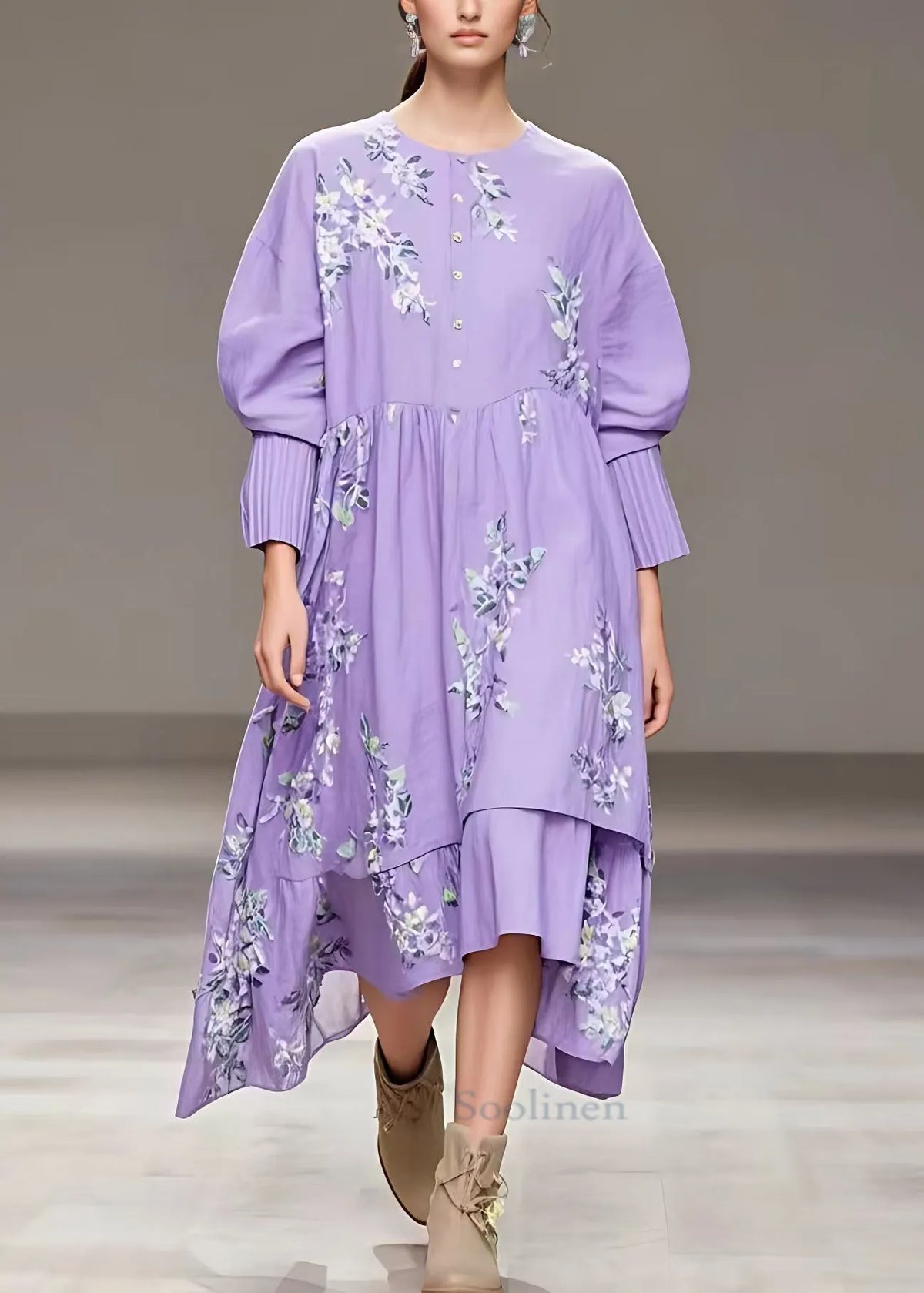 Beautifully Finished Dress in a Timeless Design