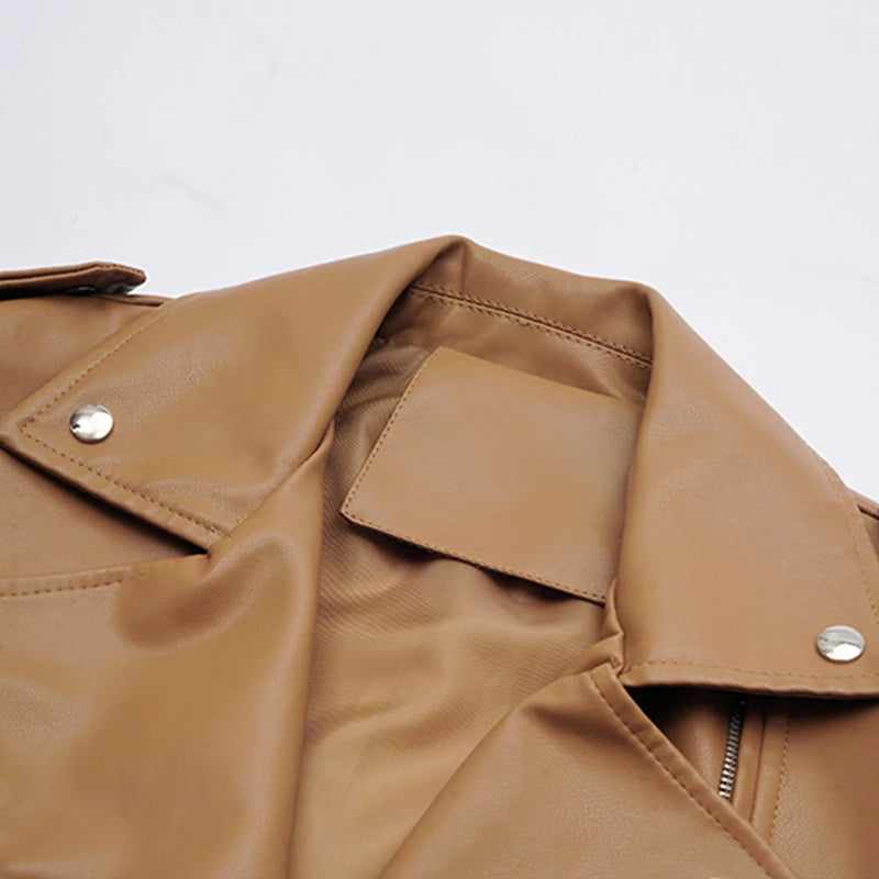 Elegantly Styled Jacket for Everyday Wear