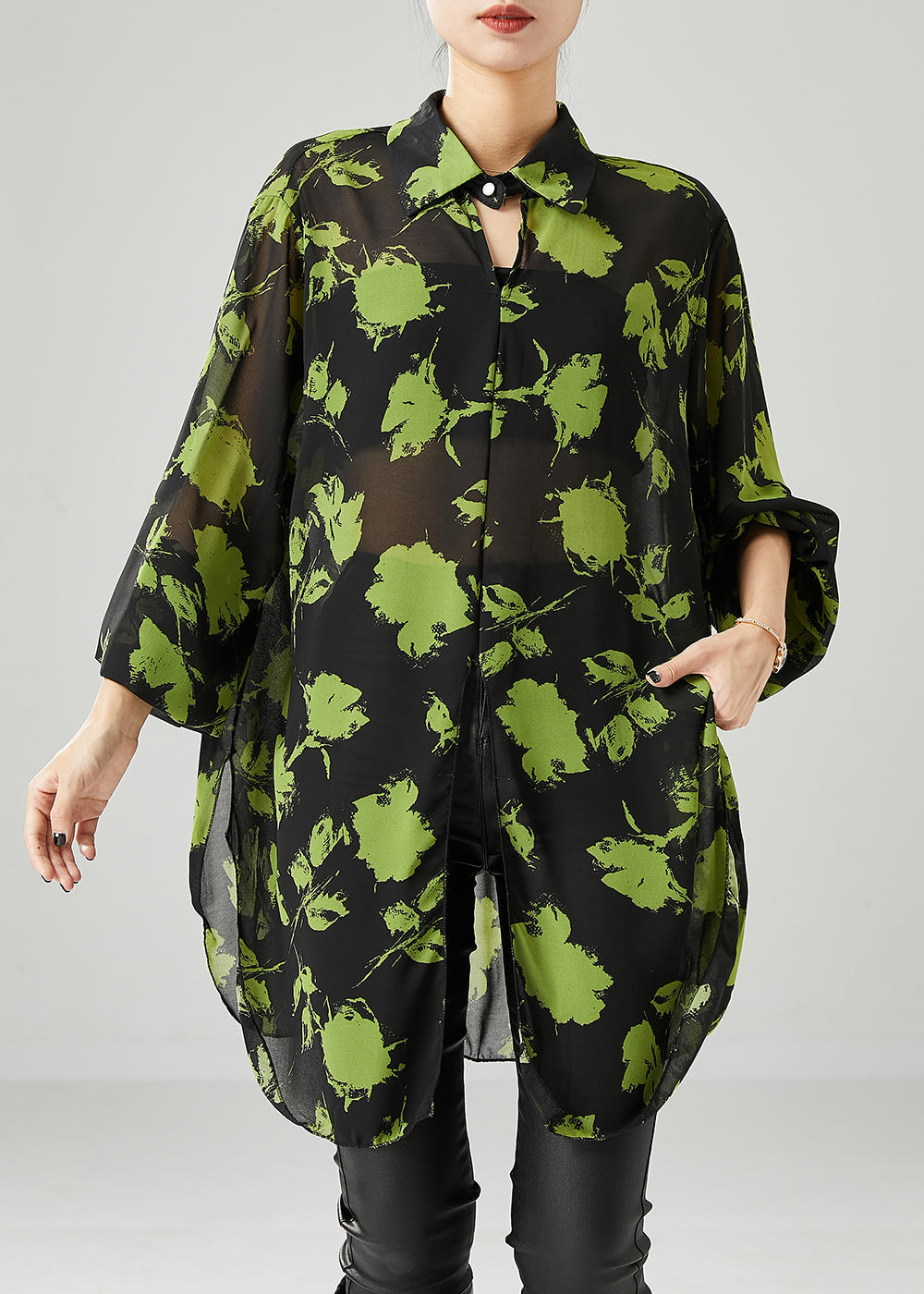 Classic Vintage Shirt with a Flattering Fit