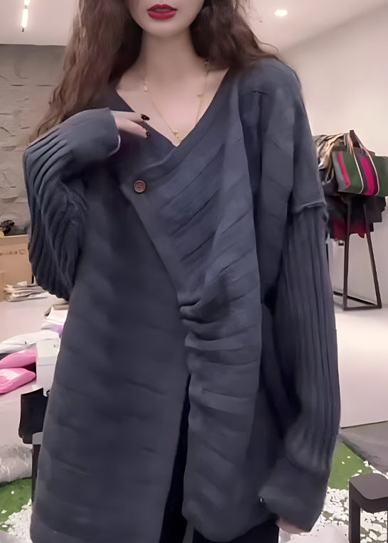 Well Tailored Top with a Graceful Silhouette