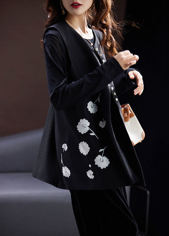 Beautifully Finished Coat in a Timeless Design