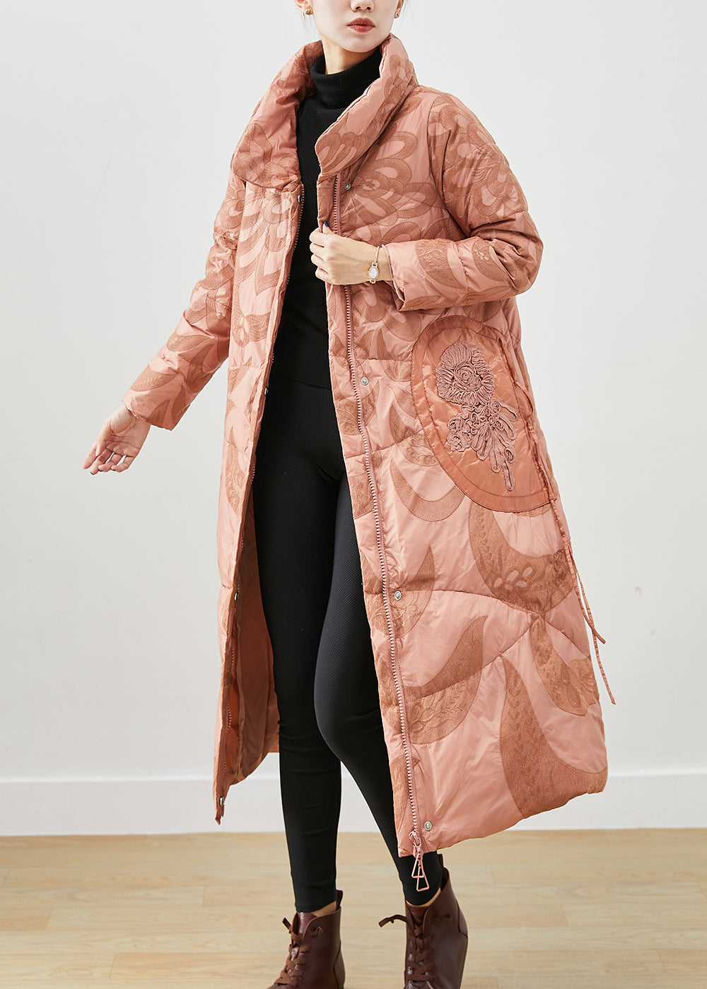 Beautifully Finished Coat in a Timeless Design