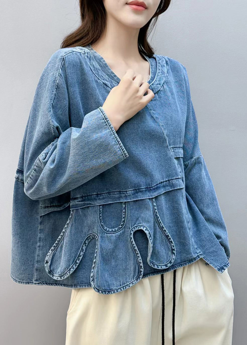 Effortlessly Elegant Shirt with a Timeless Design