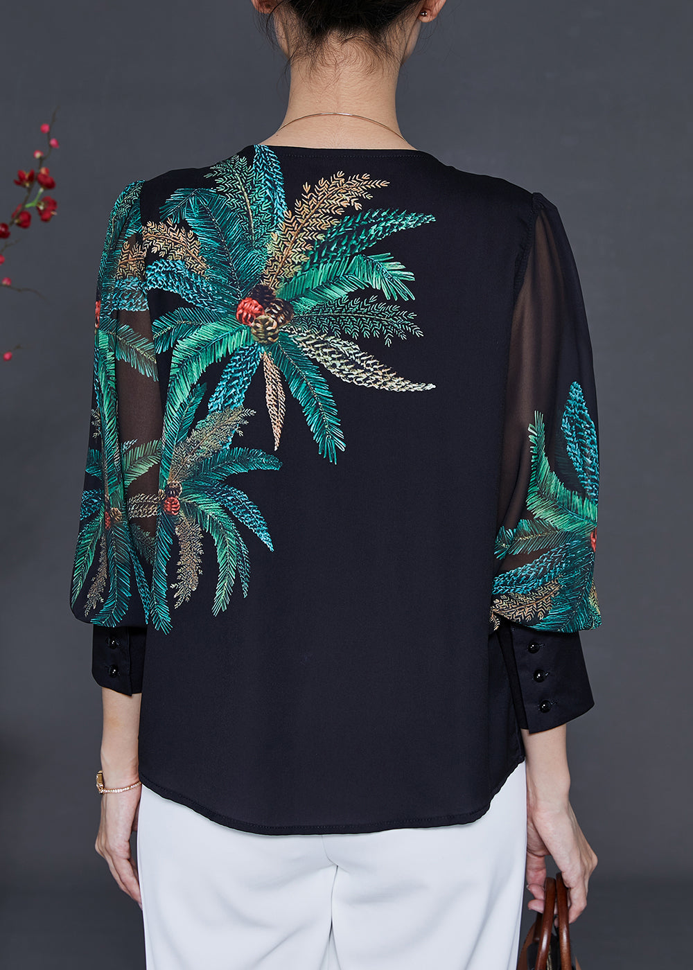 Classic Vintage & Enduringly Stylish Blouse