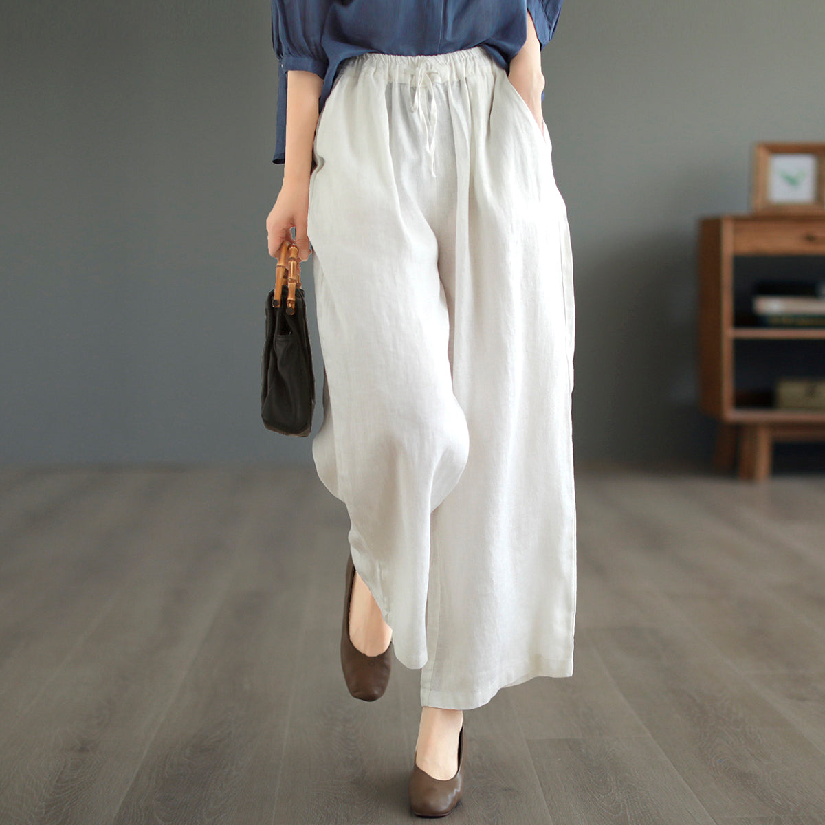 Classic Vintage Pants with a Flattering Fit