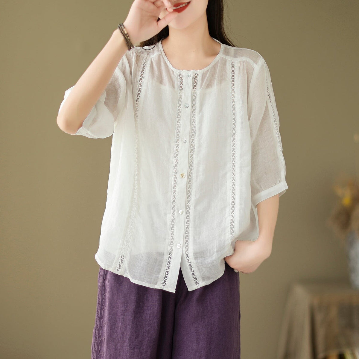 Elegantly Styled Blouse for Everyday Wear