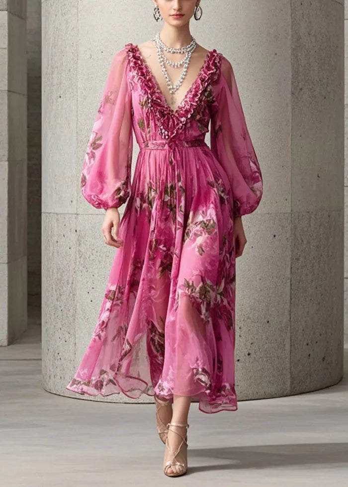 Well Tailored Dress with a Graceful Silhouette
