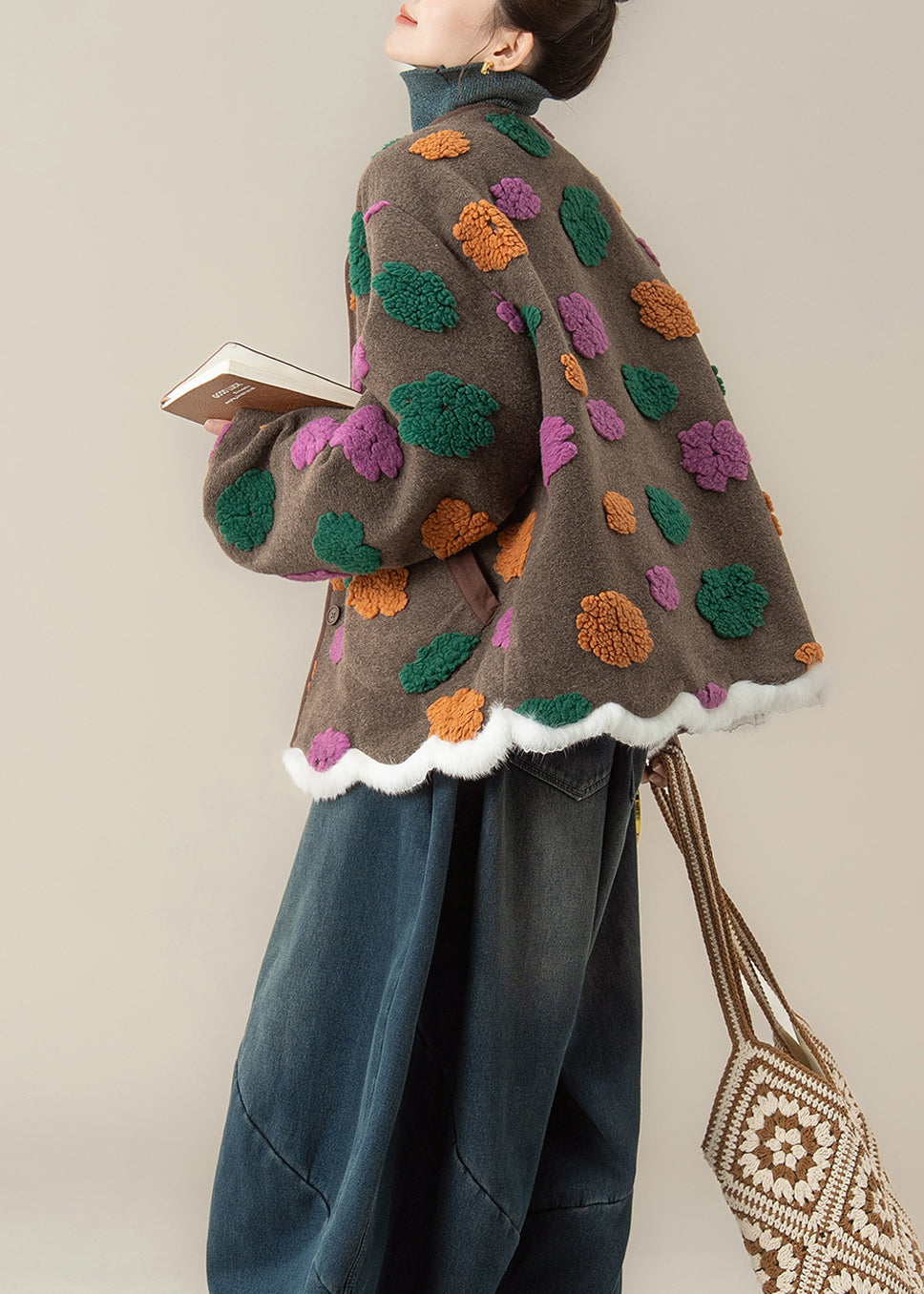 Gracefully Styled Coat for Any Occasion