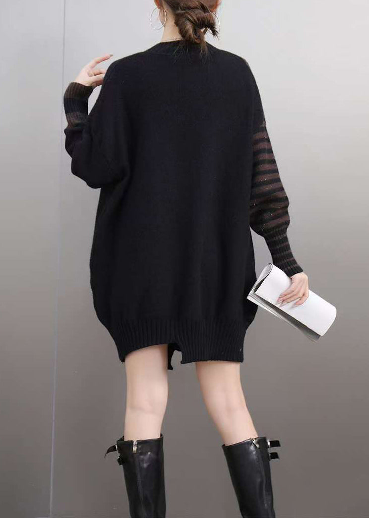 Effortlessly Elegant Sweater with a Timeless Design