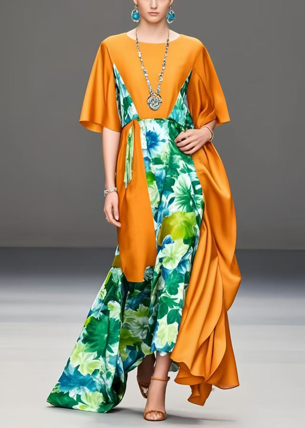 Beautifully Crafted Dress in a Classic Style
