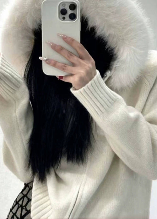 Effortlessly Elegant Coat with a Timeless Design