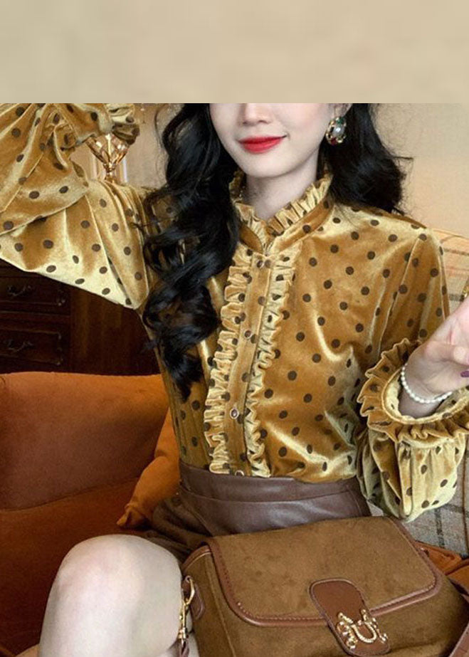 Classic Vintage Shirt with a Flattering Fit