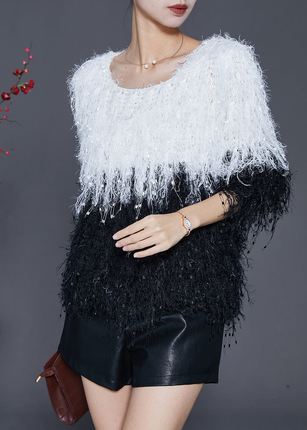 Well Tailored Top with a Graceful Silhouette