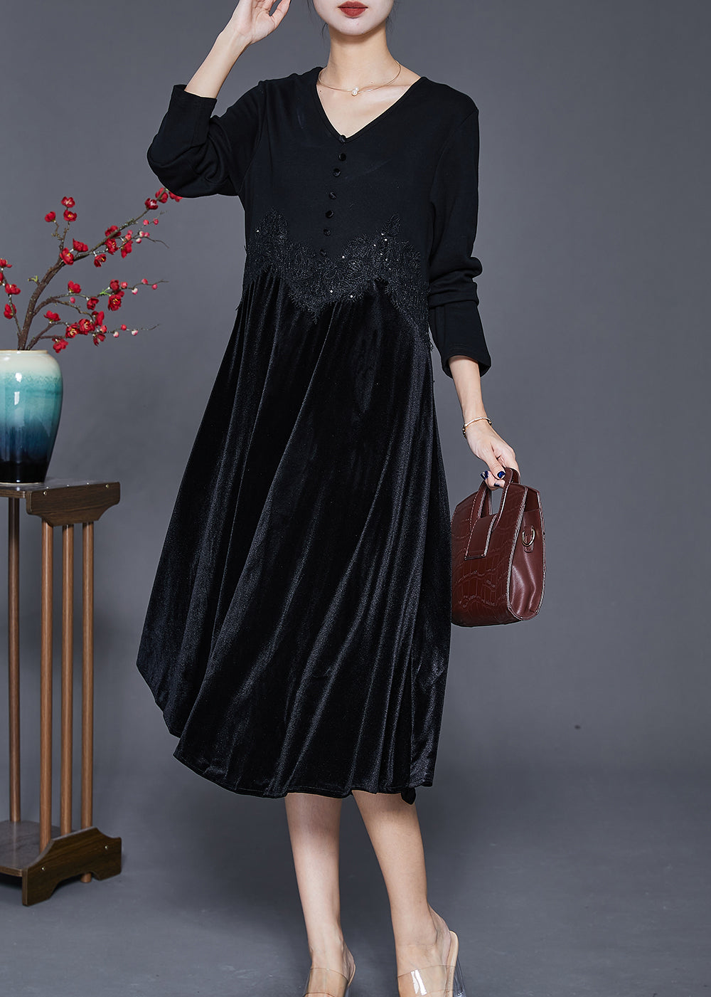 Classic Vintage Dress with a Flattering Fit