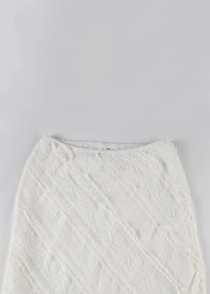 Gracefully Styled Garment for Any Occasion