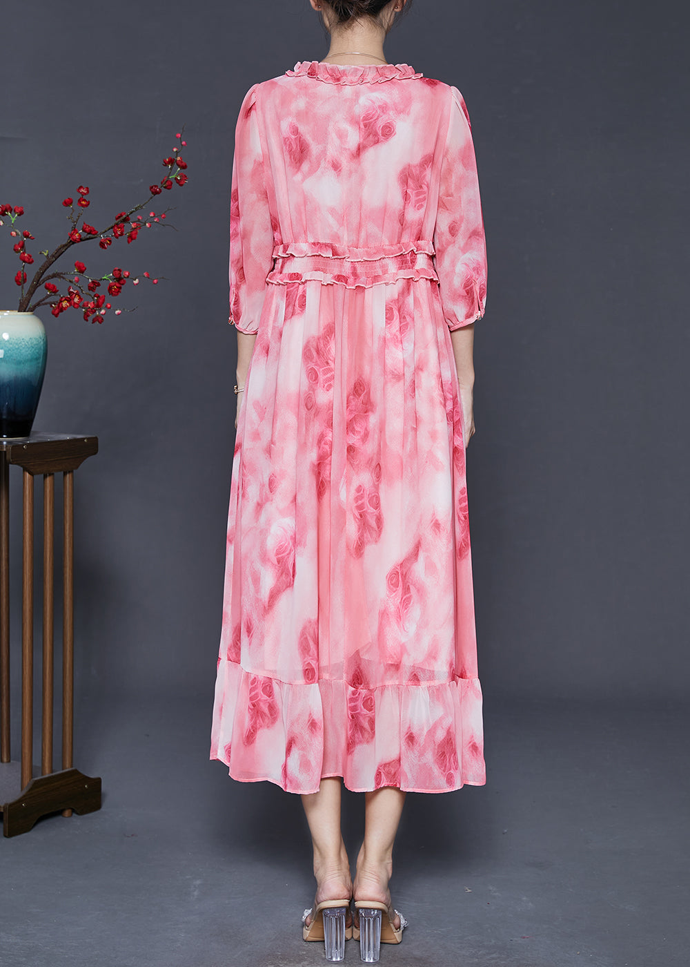 Beautifully Crafted Dress in a Classic Style