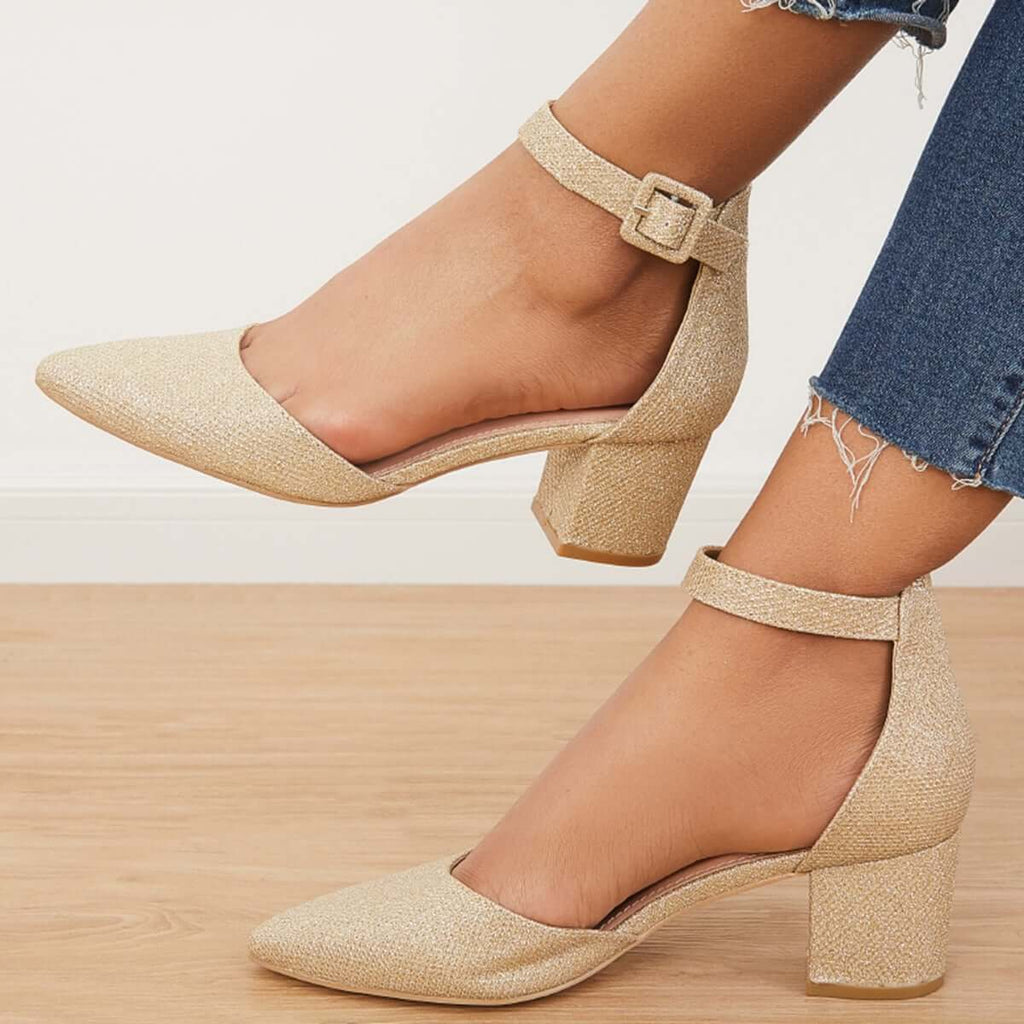 Graceful Orthopedic Pumps for Modern Look