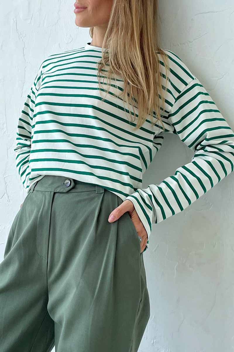 Classic Vintage Top with a Flattering Fit