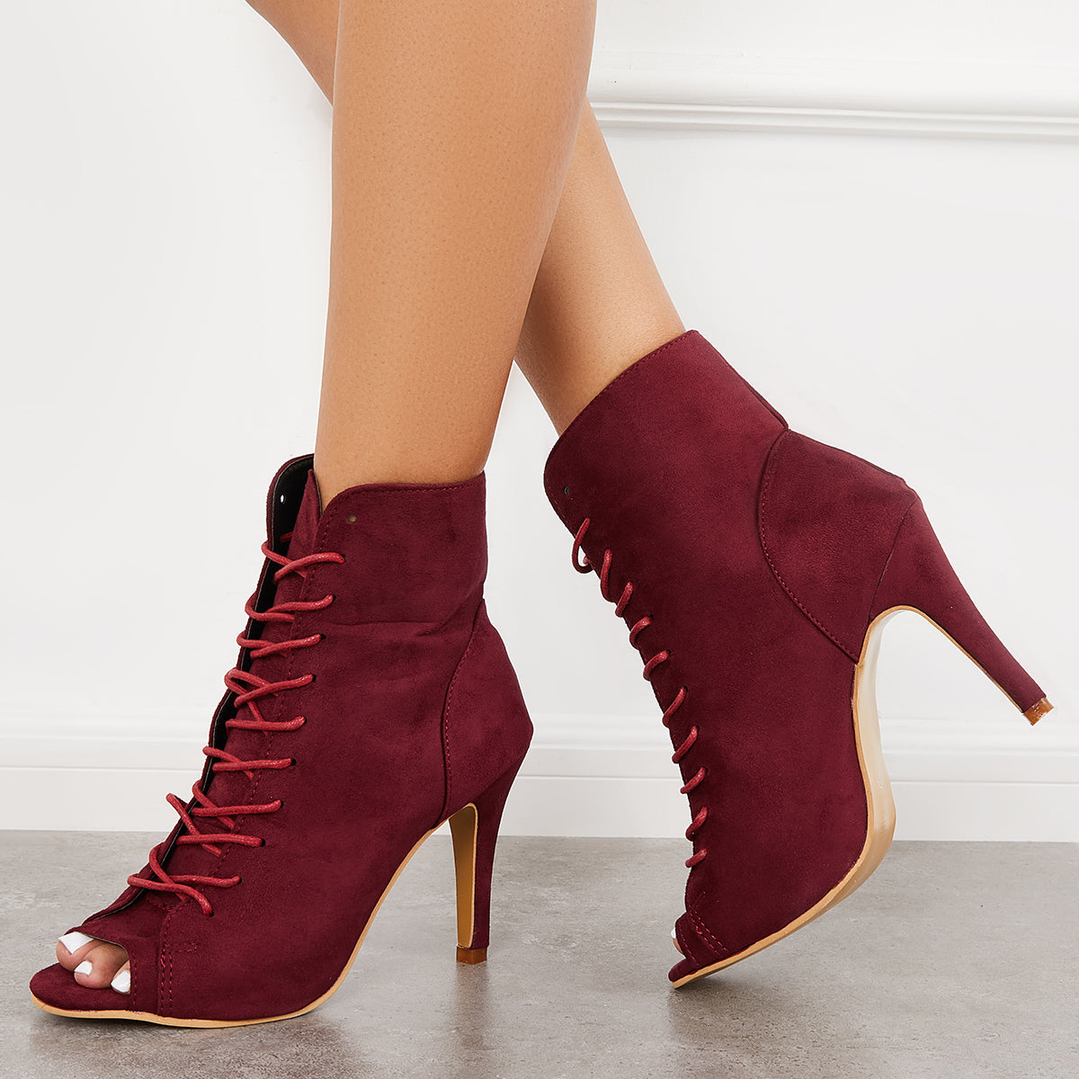 Graceful Orthopedic Boots for Modern Look