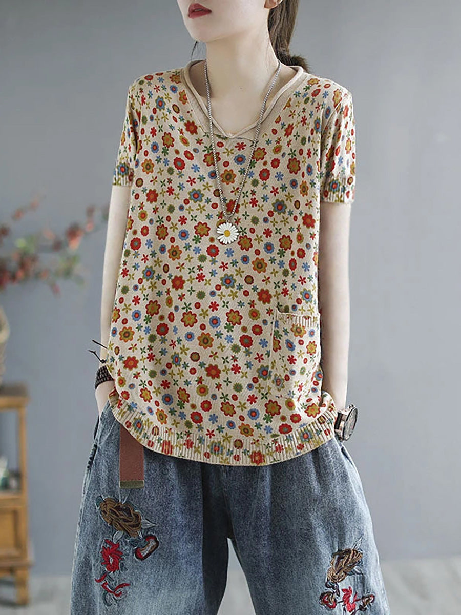 Classic Vintage Sweater with a Flattering Fit