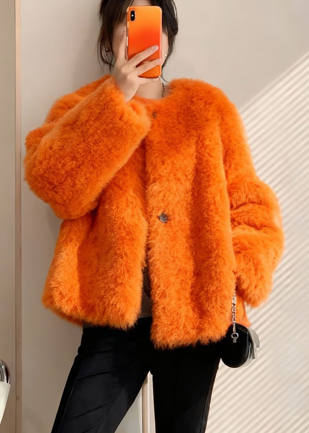 Beautifully Finished Coat in a Timeless Design
