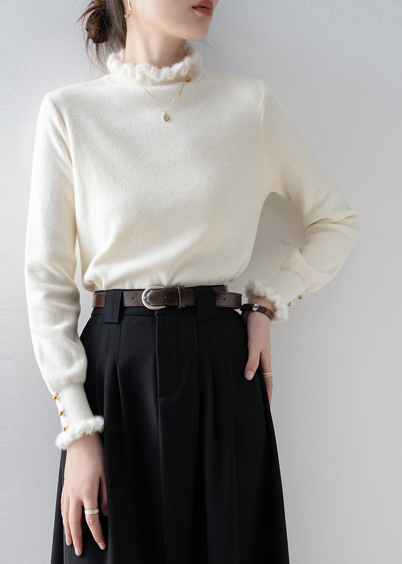 Effortlessly Elegant Sweater with a Timeless Design