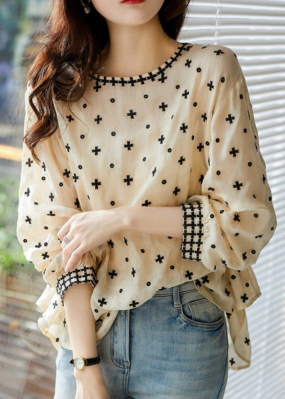 Classic Vintage Shirt with a Flattering Fit