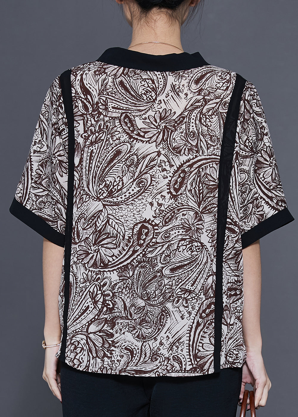 Beautifully Finished Shirt in a Timeless Design