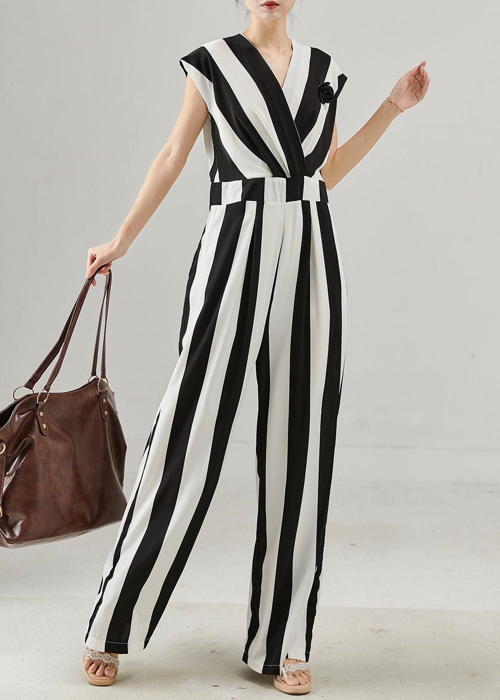 Sophisticated Garment with a Clean Classic Look