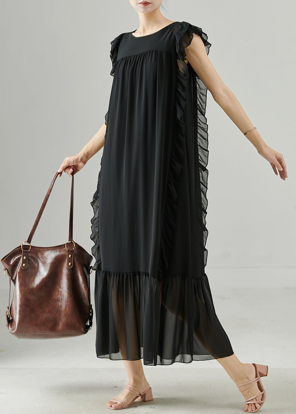 Gracefully Styled Dress for Any Occasion