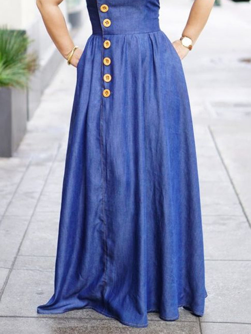 Polished Dress with an Effortless Classic Look
