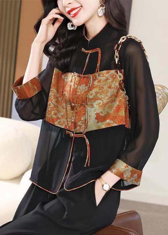 Classic Vintage Shirt with a Flattering Fit