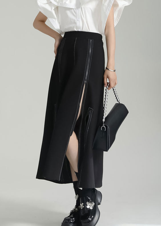 Effortlessly Elegant Garment with a Timeless Design