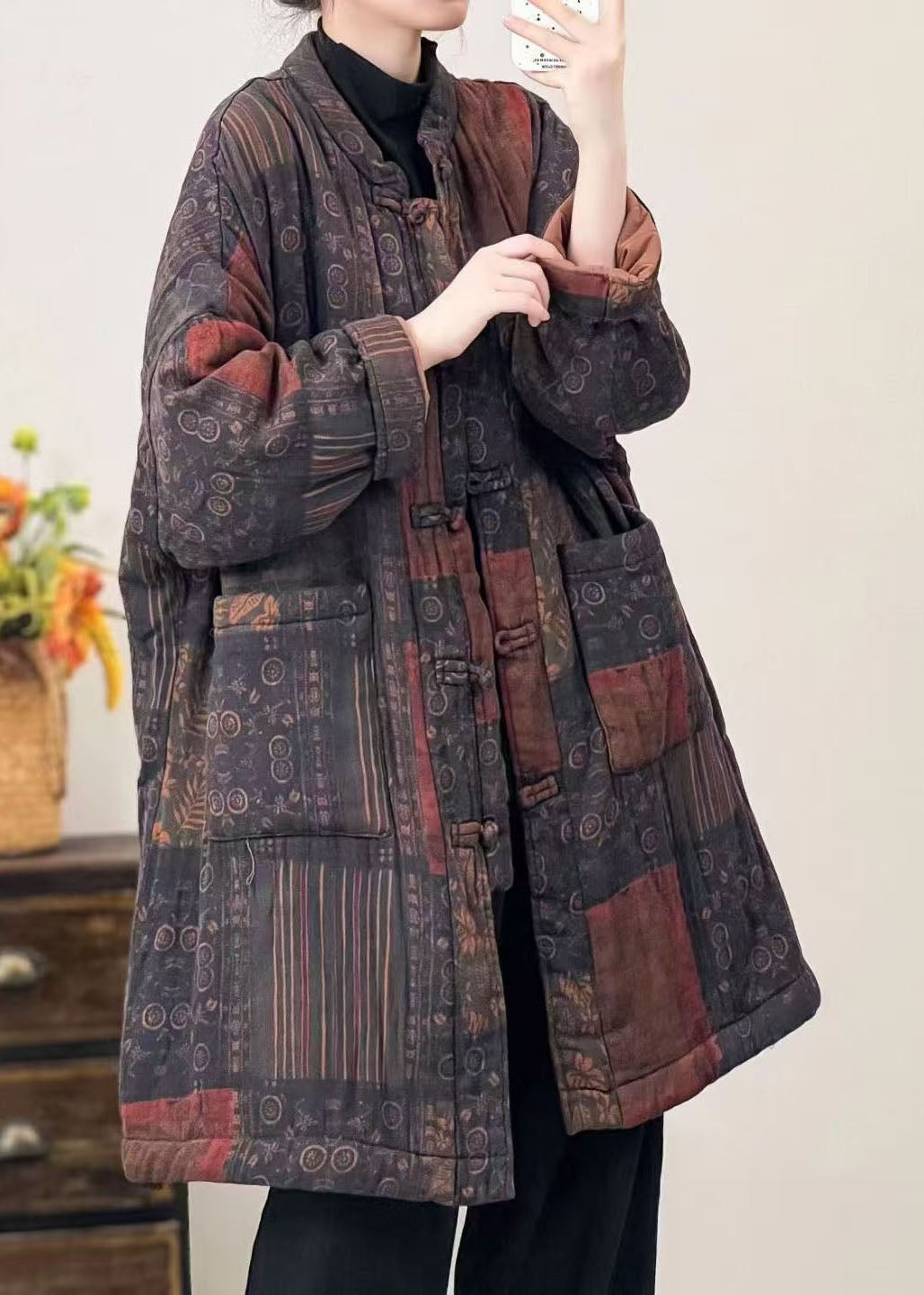 Beautifully Finished Coat in a Timeless Design