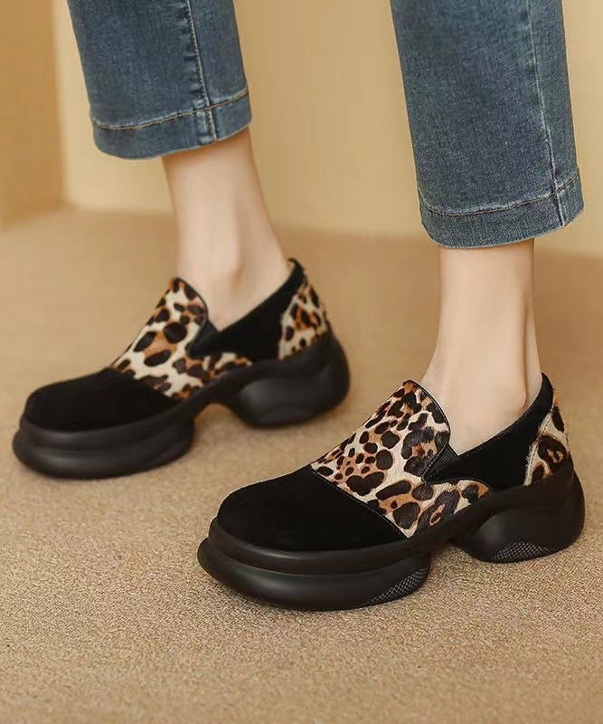 Graceful Orthopedic Shoes for Modern Look