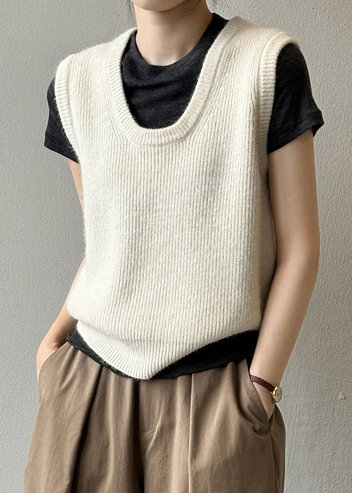 Well Tailored Garment with a Graceful Silhouette