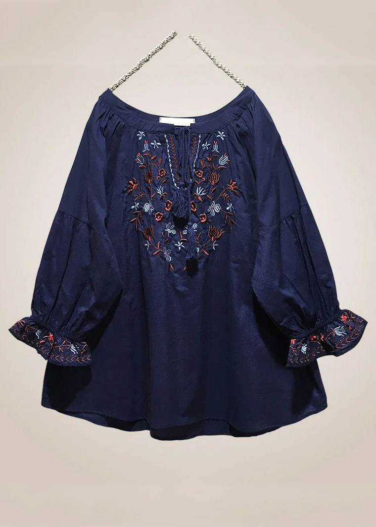 Well Tailored Shirt with a Graceful Silhouette