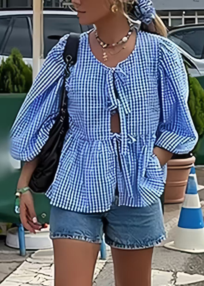 Classic Vintage Shirt with a Flattering Fit