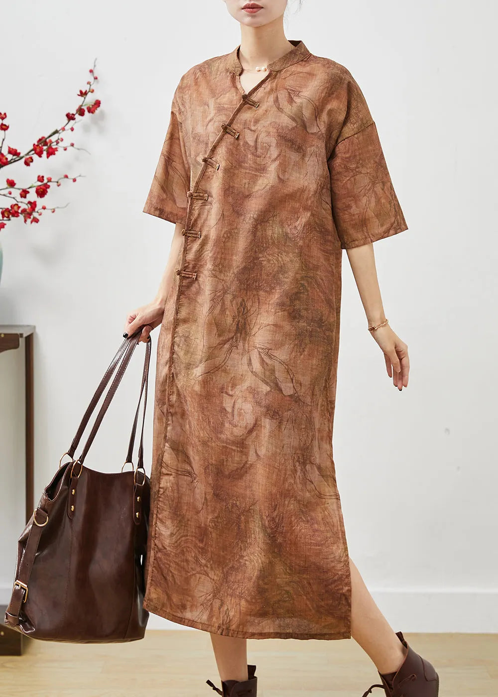 Well Tailored Dress with a Graceful Silhouette