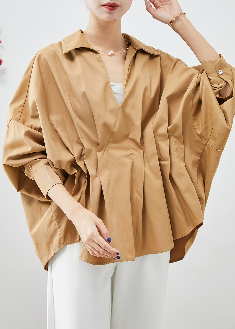 Classic Vintage Shirt with a Flattering Fit