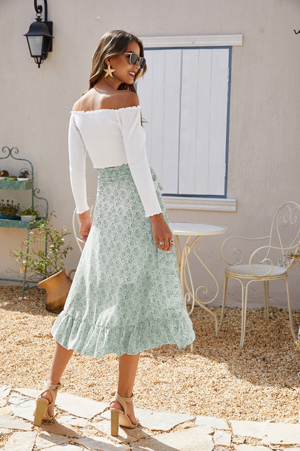 Gracefully Styled Garment for Any Occasion