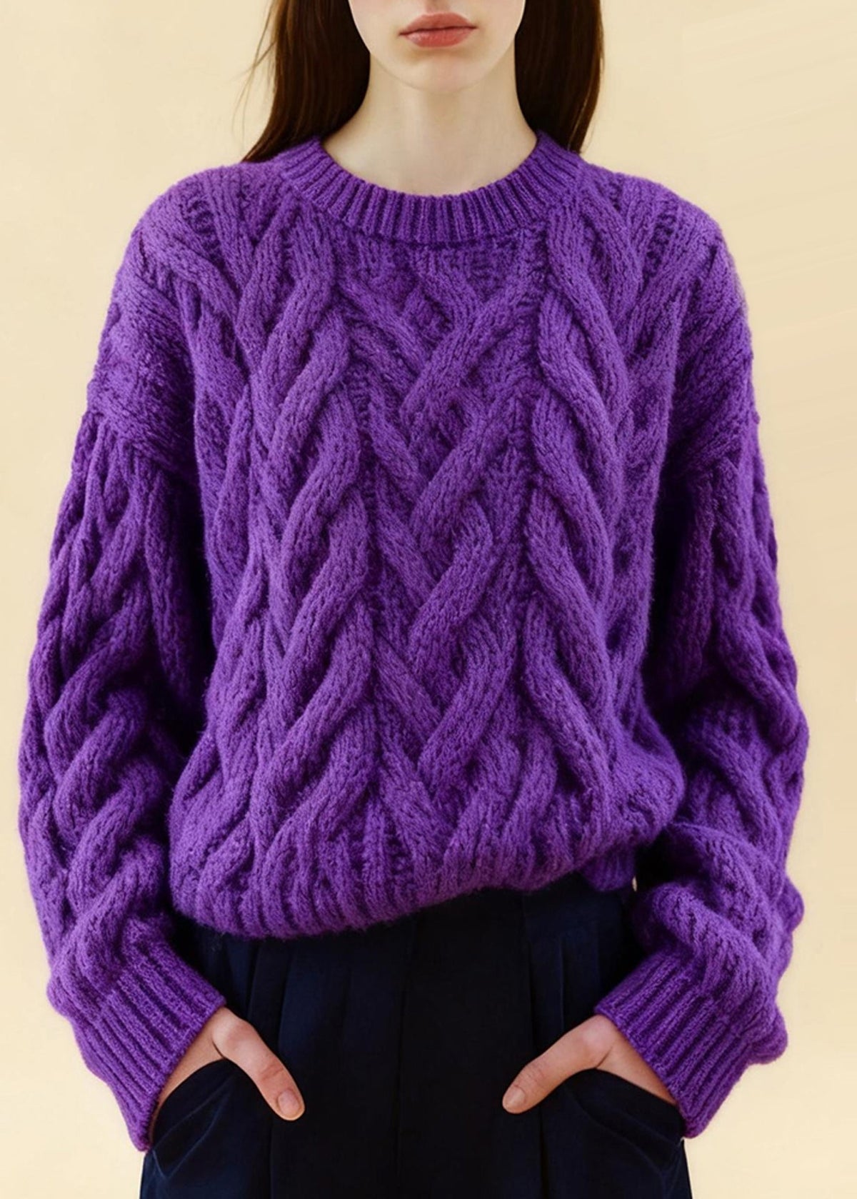 Well Tailored Sweater with a Graceful Silhouette