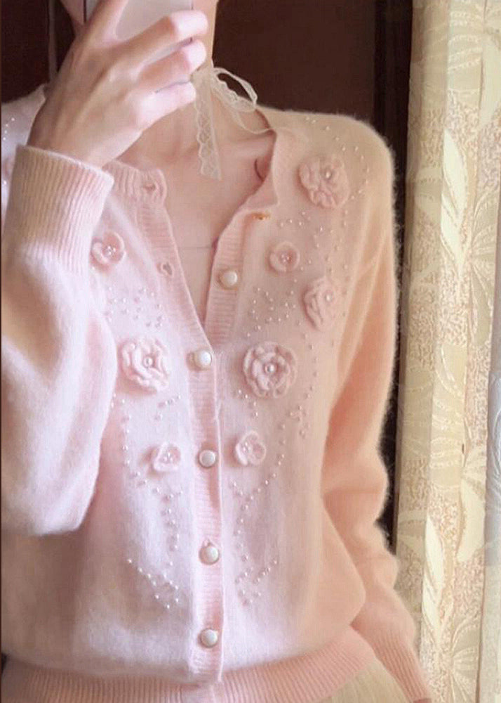 Gracefully Styled Cardigan for Any Occasion