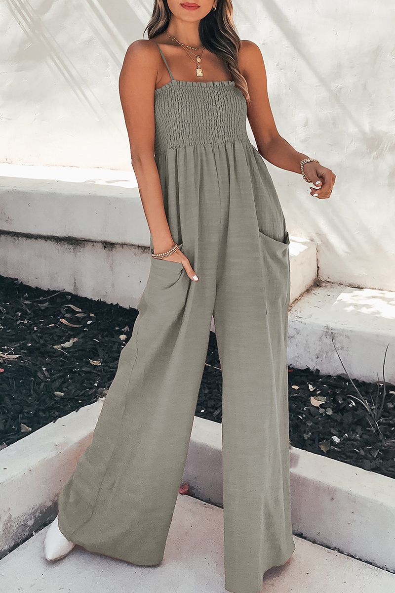 Sophisticated Garment with a Clean Classic Look