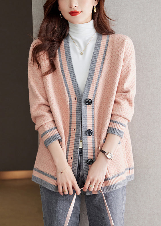 Effortlessly Elegant Cardigan with a Timeless Design